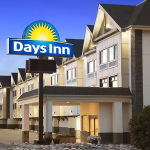 Days By Wyndham Northwest Hotel