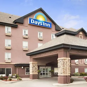 Days By Wyndham Airport YYC