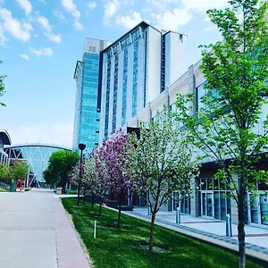 Hotel Residence&conference Centre -, Calgary